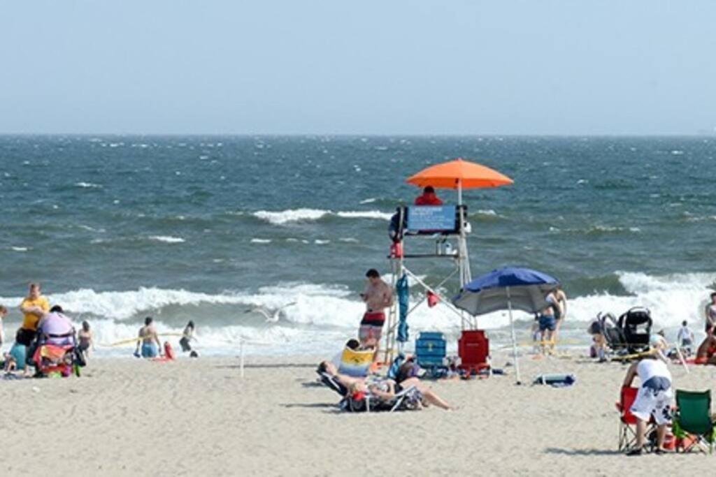 Rockaway 3 Bedroom Suite By The Sea. New York Bagian luar foto
